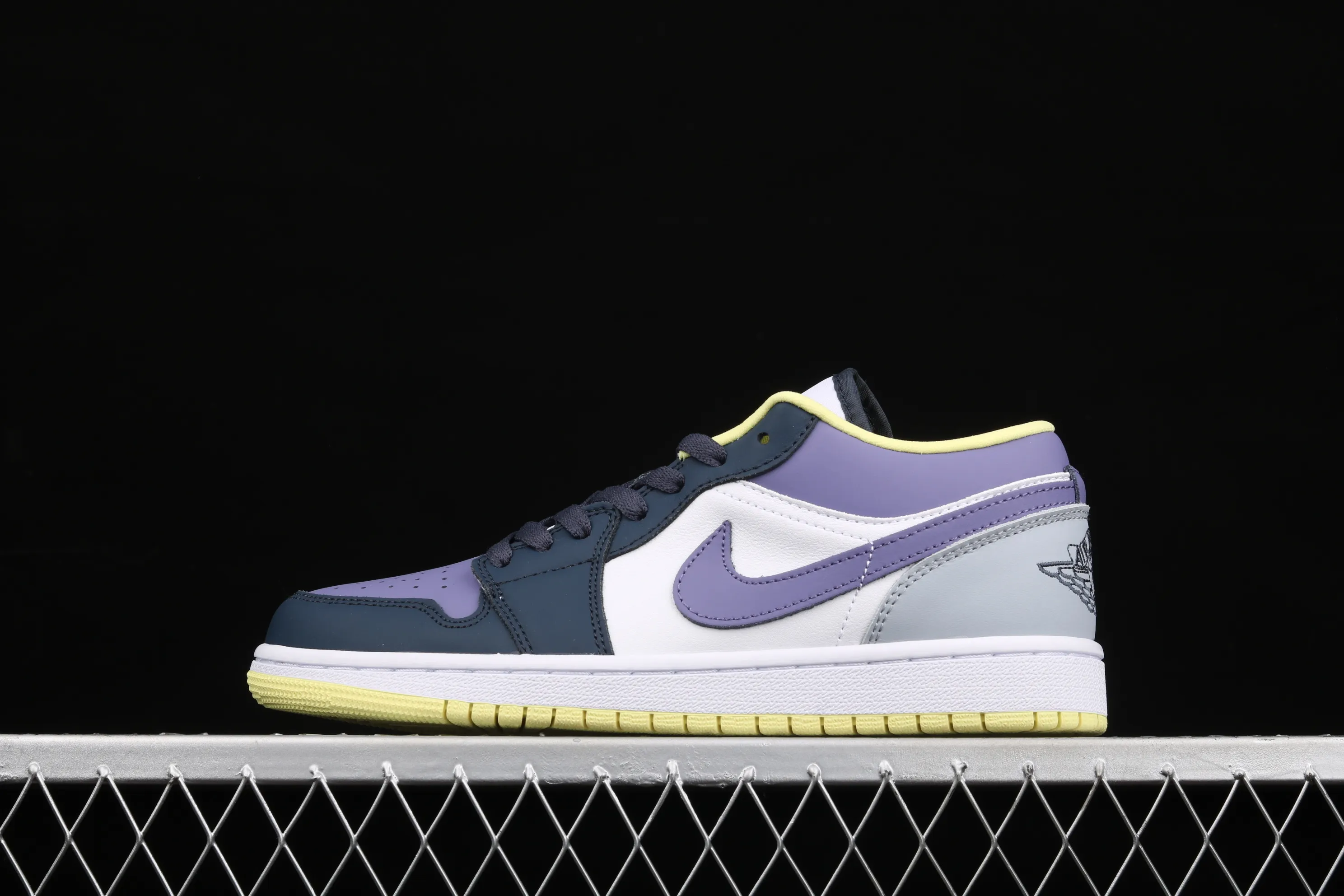All categories Air Jordan Jordan series basketball shoes Air Jordan 1 Low Air Jordan 1 Low AJ1 Joe 1 low top mandarin duck color matching DJ4342-400